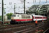 DB �d�C�@�֎ԁ@103�n�@�P���������w