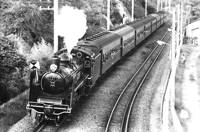 1972年鉄道開通100周年記念イベントC57 1号機ファミリーD51写真