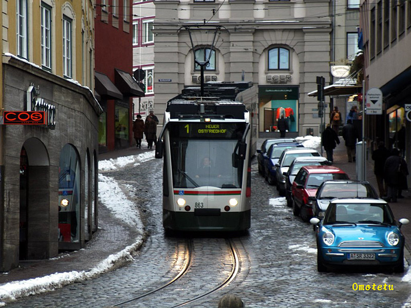 The Augsburg street car which goes down a narrow slope.